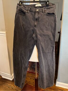 Abercrombie & Fitch The Baggy Low Rise Jeans in faded black